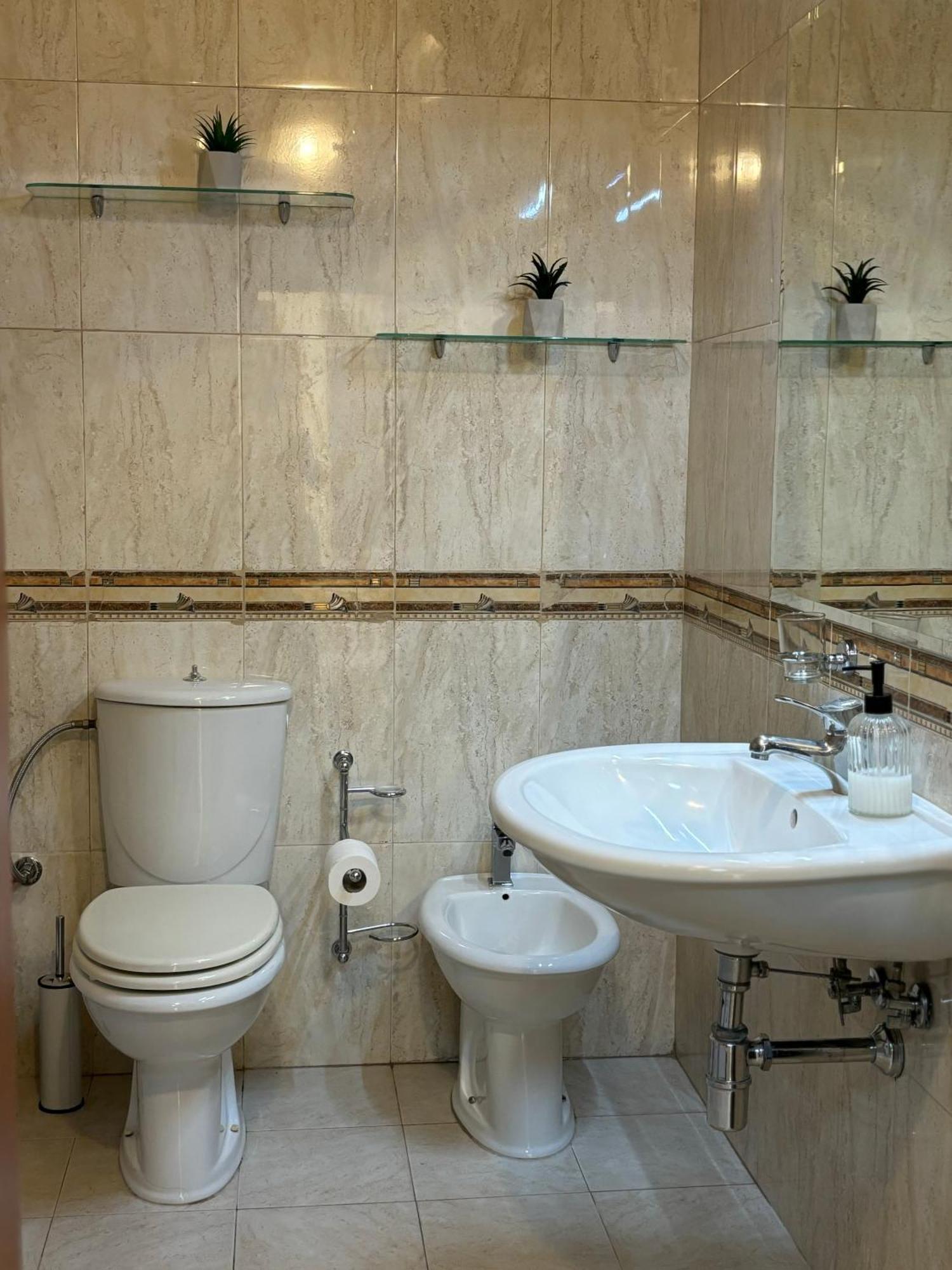Tam 2Bdr Center Taiwan Apartment Tirana Zewnętrze zdjęcie
